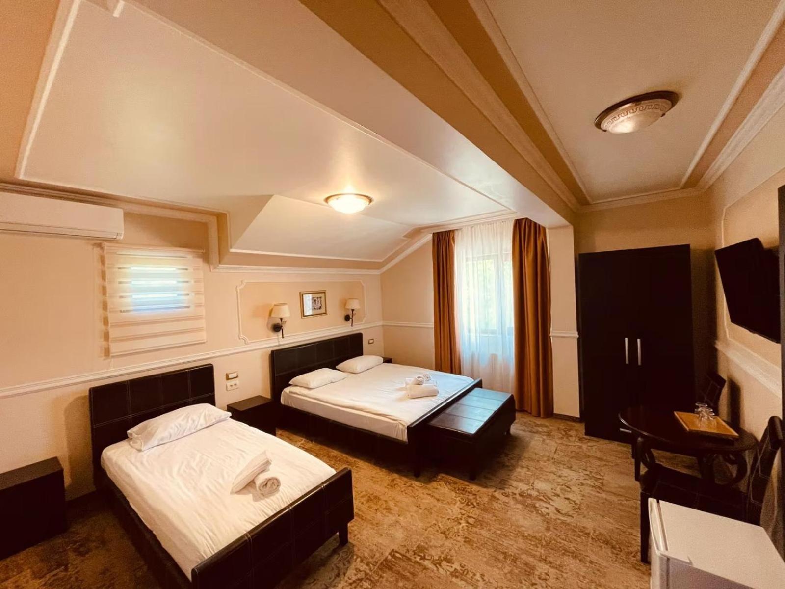 Hotel Parc Tecuci المظهر الخارجي الصورة