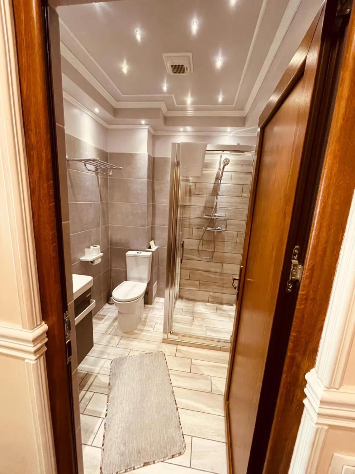 Hotel Parc Tecuci المظهر الخارجي الصورة